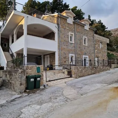 Authentique Maison Dalmate En Vieille Pierre Proche De Split, De La Mer Et De La Montagne Zrnovnica Exterior photo