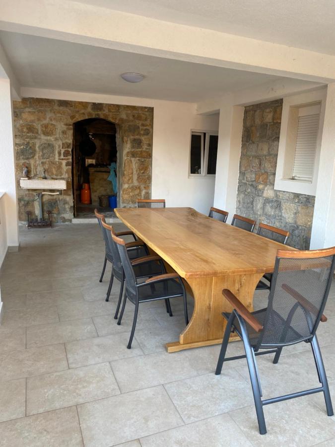 Authentique Maison Dalmate En Vieille Pierre Proche De Split, De La Et De La Montagne